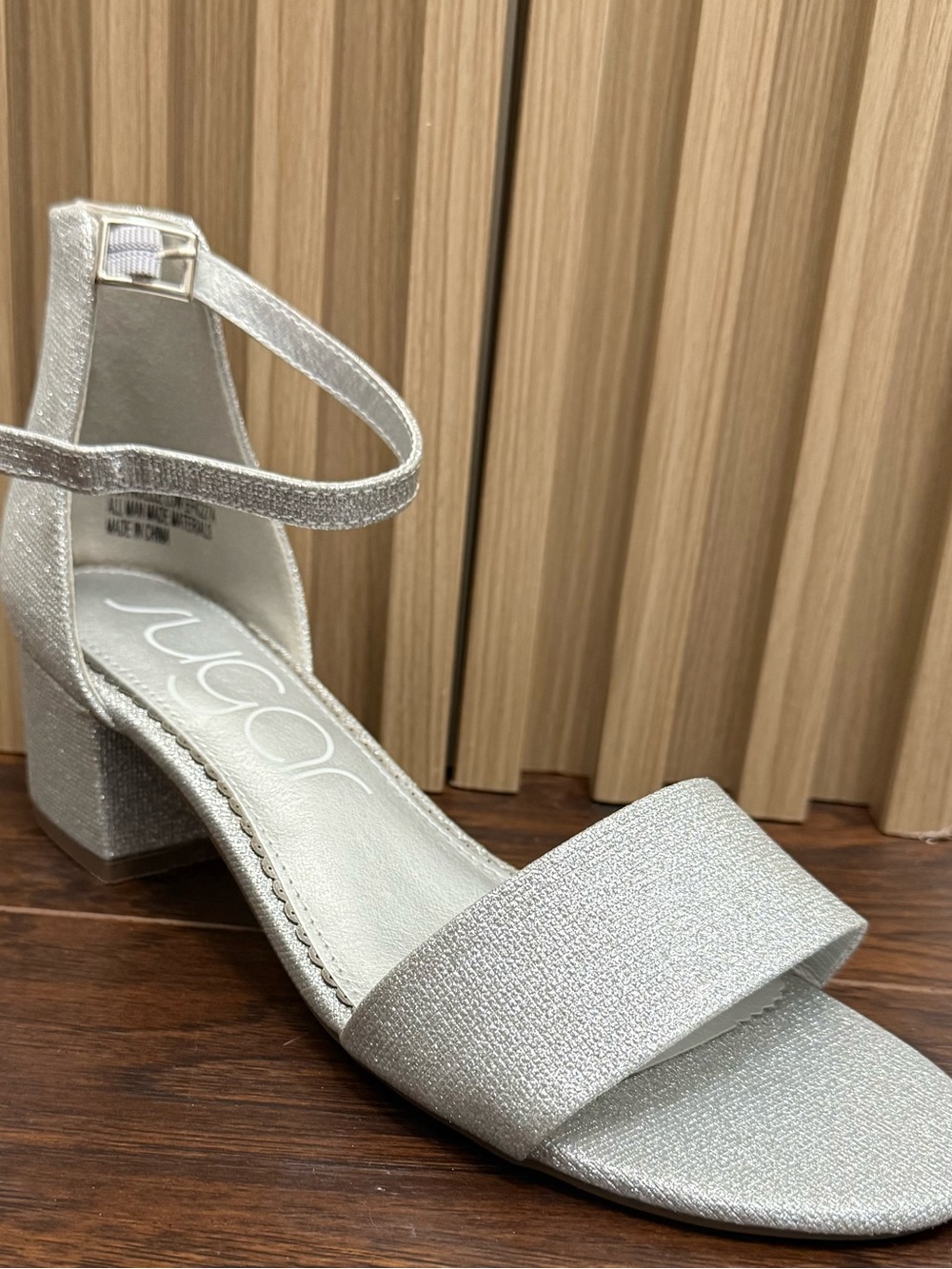 Sugar Women's Noelle 7 Low Dress Sandals Silver Size 9 - Picture 4 of 6